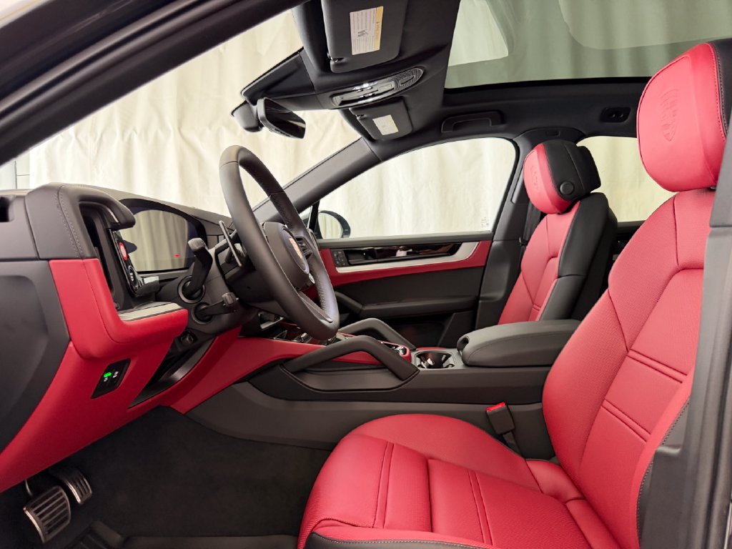 New 2026 Porsche Cayenne S AWD/4WD image 5