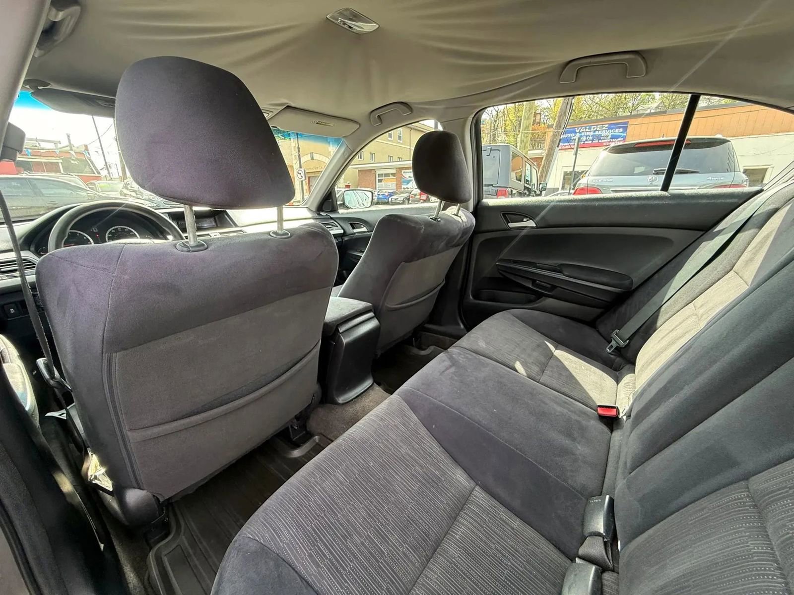 Used 2011 Honda Accord LX image 34