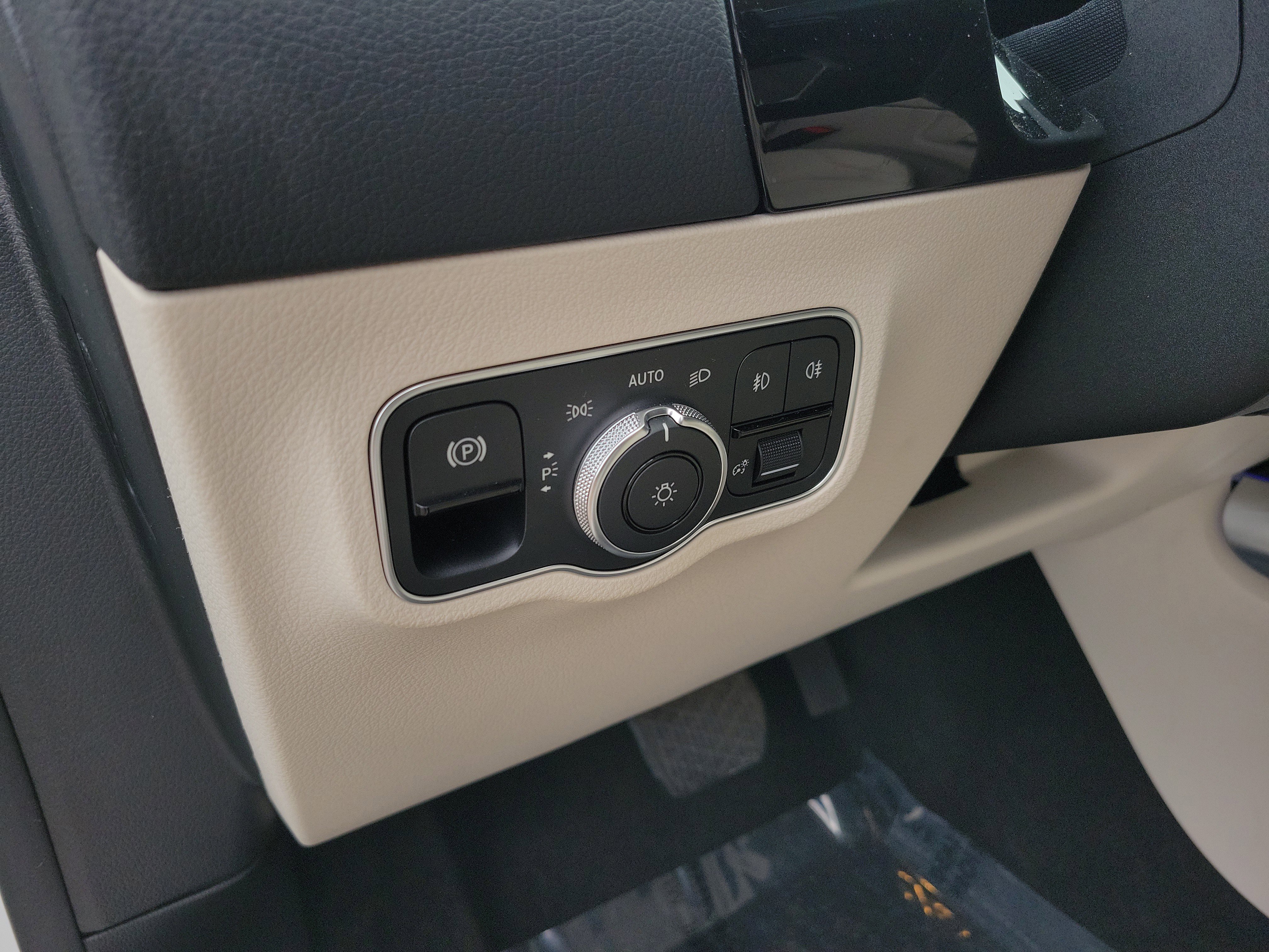 Certified 2023 Mercedes-Benz GLA 250 image 25