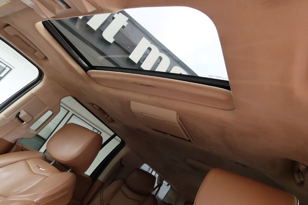 Used 2015 Cadillac Escalade ESV Platinum AWD/4WD image 18