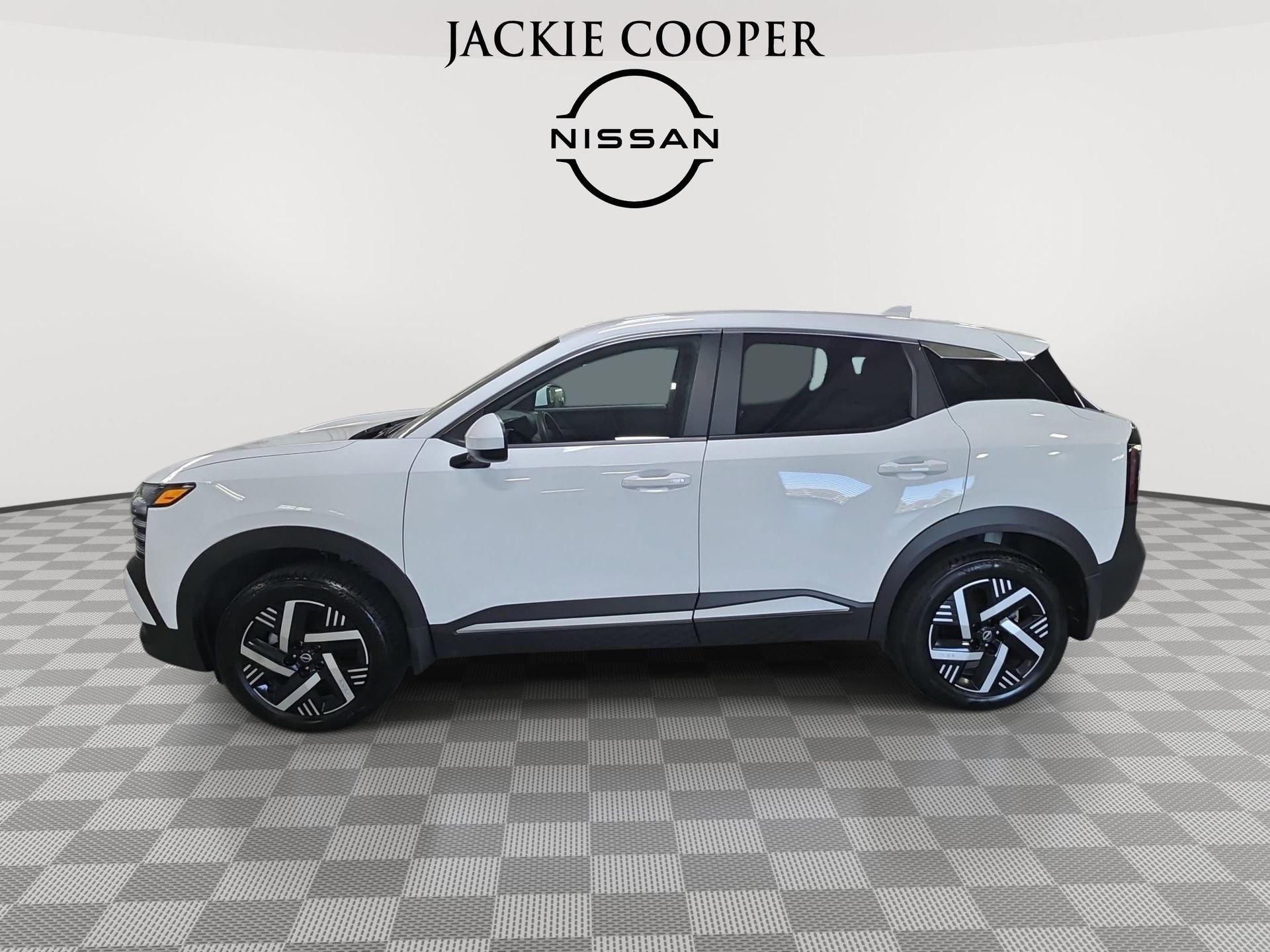 Certified 2025 Nissan Kicks SV image 8