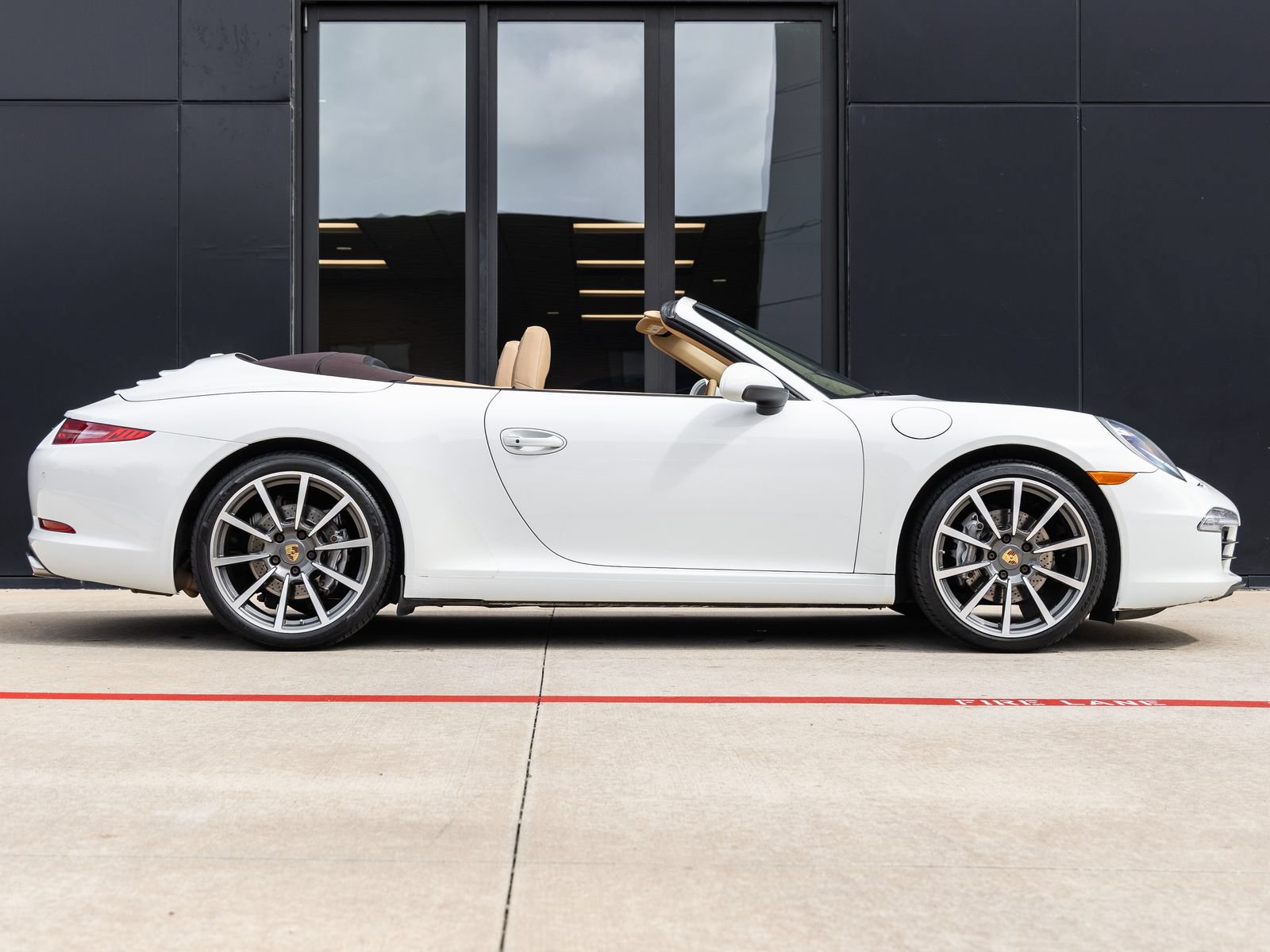 Used 2015 Porsche 911 Carrera RWD image 13