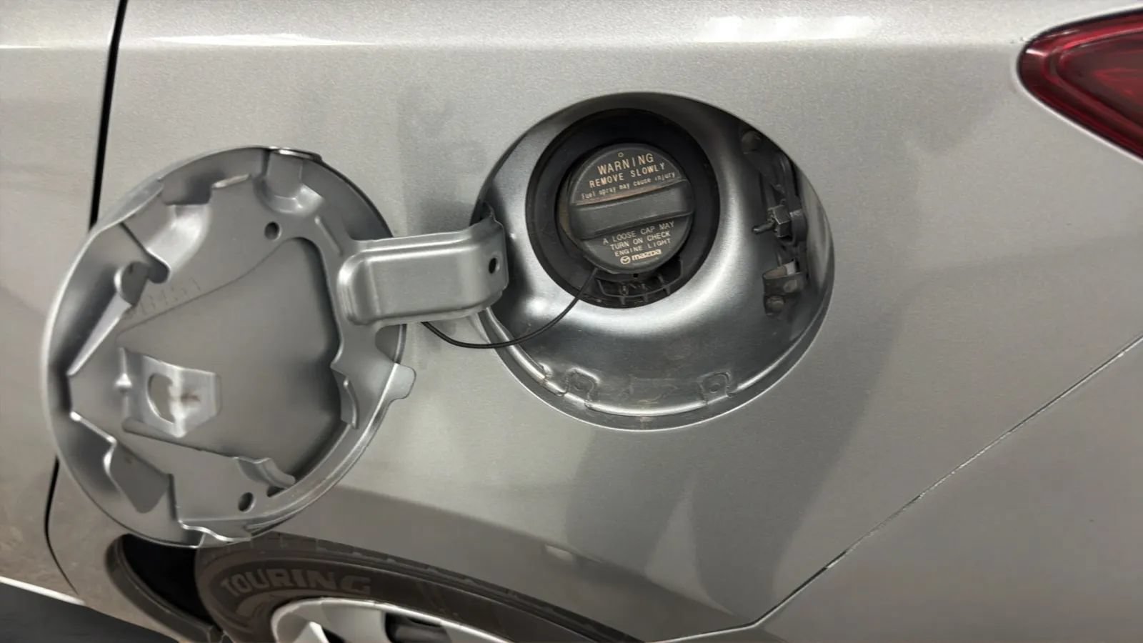 Used 2015 MAZDA MAZDA3 i SV FWD image 28