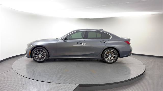 Used 2020 BMW 330i Sedan w/ Convenience Package RWD image 3