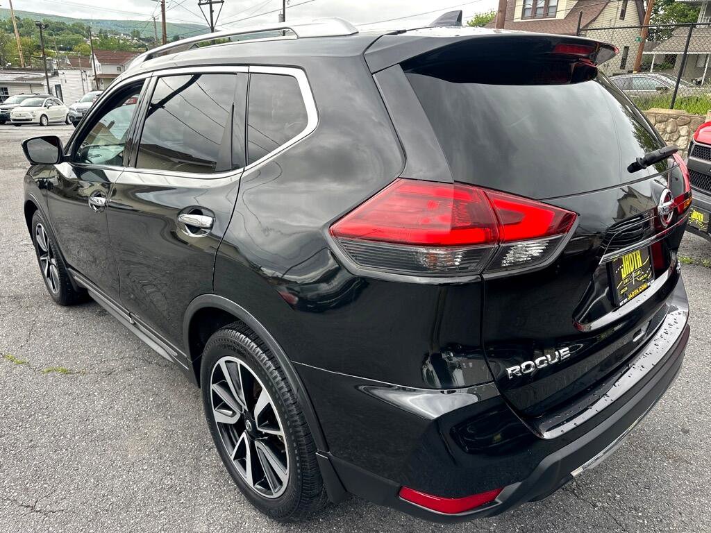 Used 2018 Nissan Rogue SL w/ Premium Package image 10