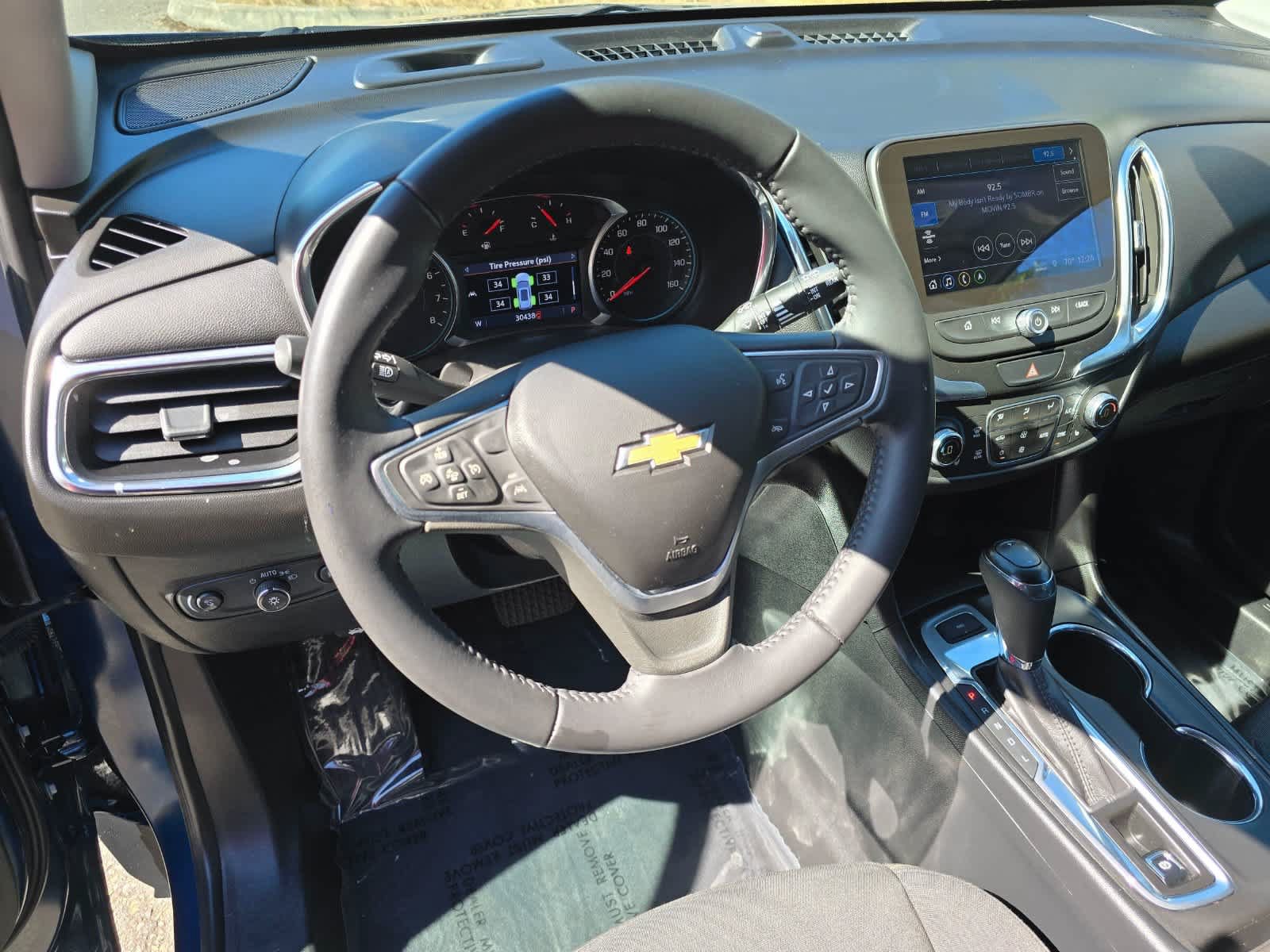 Used 2020 Chevrolet Equinox LT AWD/4WD image 2
