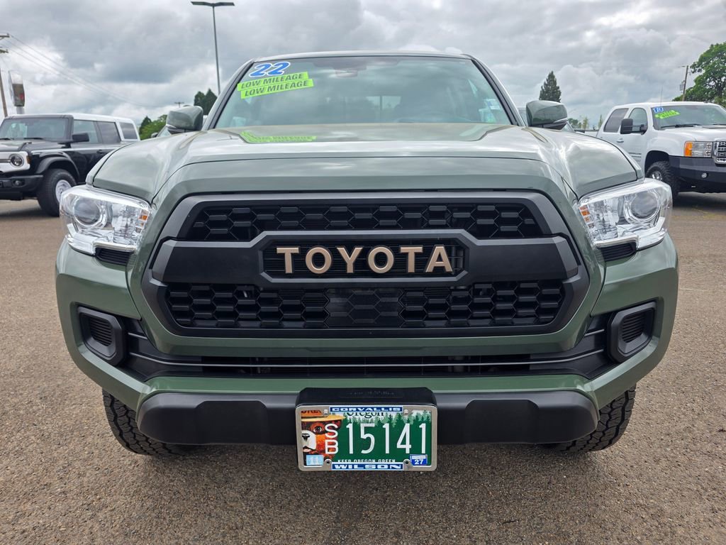 Used 2022 Toyota Tacoma SR5 w/ Trail Edition AWD/4WD image 6