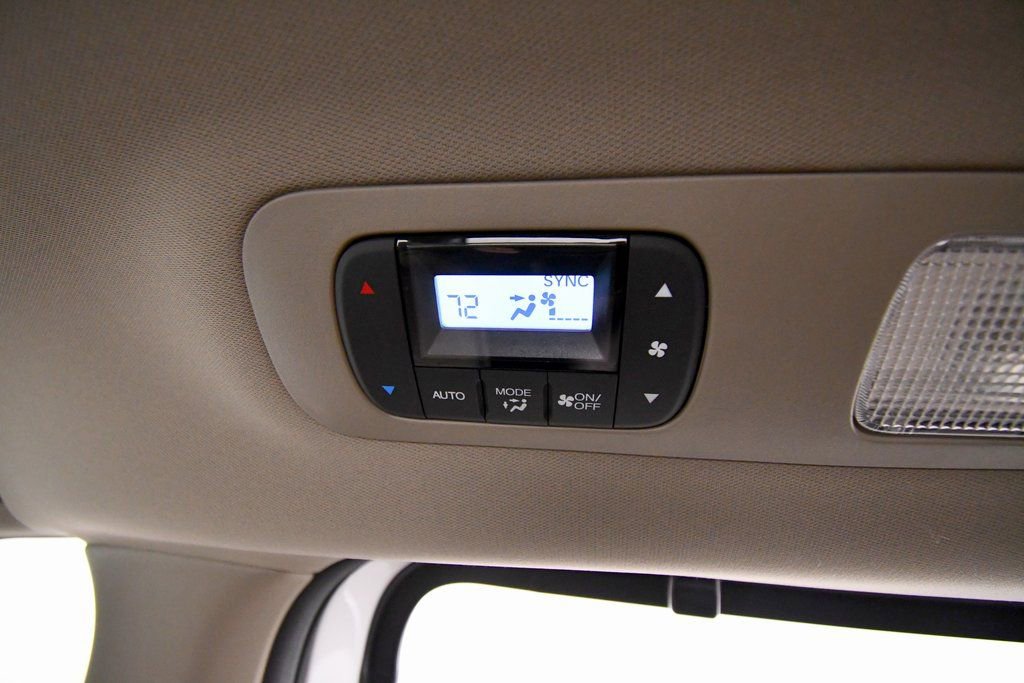 Used 2024 Honda Odyssey Touring image 18