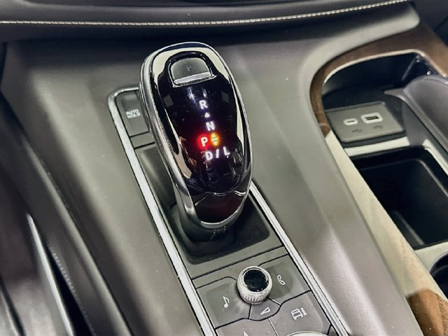 Certified 2024 Cadillac Escalade ESV Sport Platinum w/ LPO, ONYX Package AWD/4WD image 23