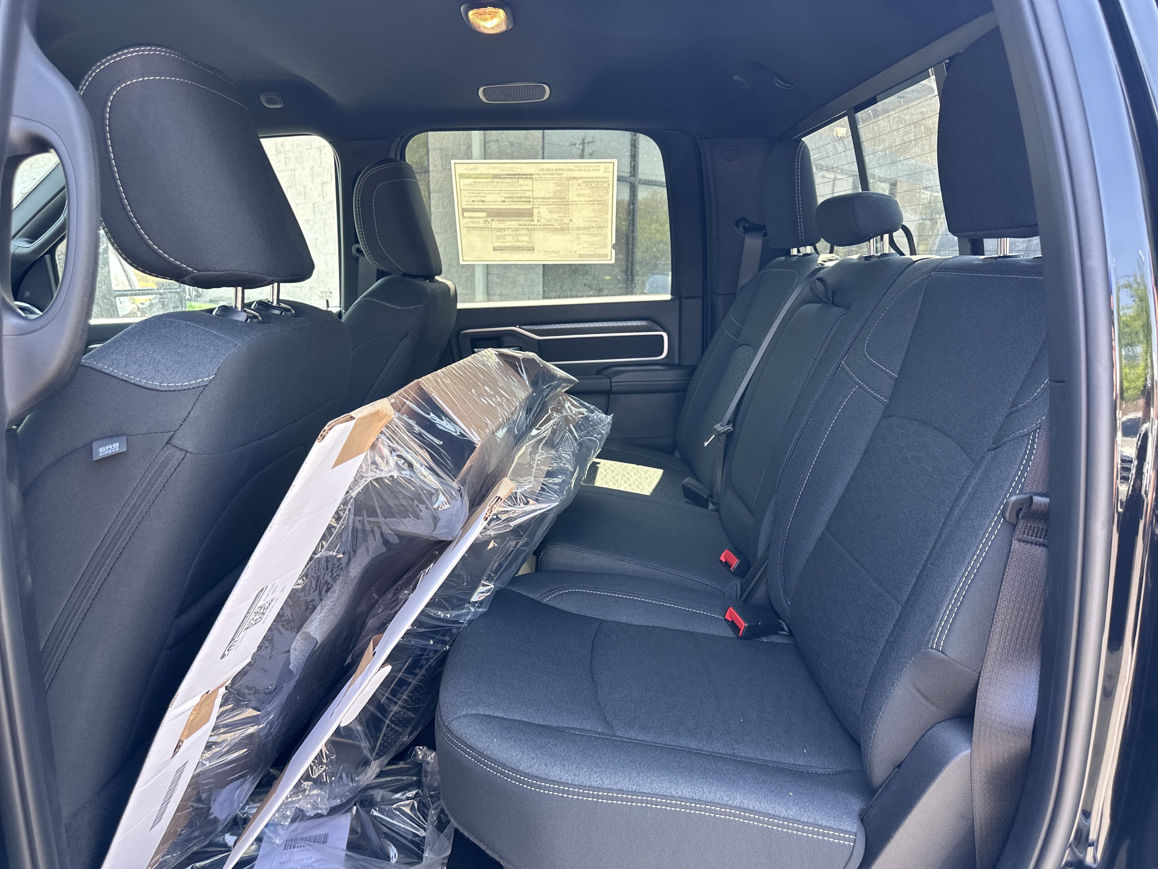 New 2026 RAM 2500 Big Horn AWD/4WD image 28