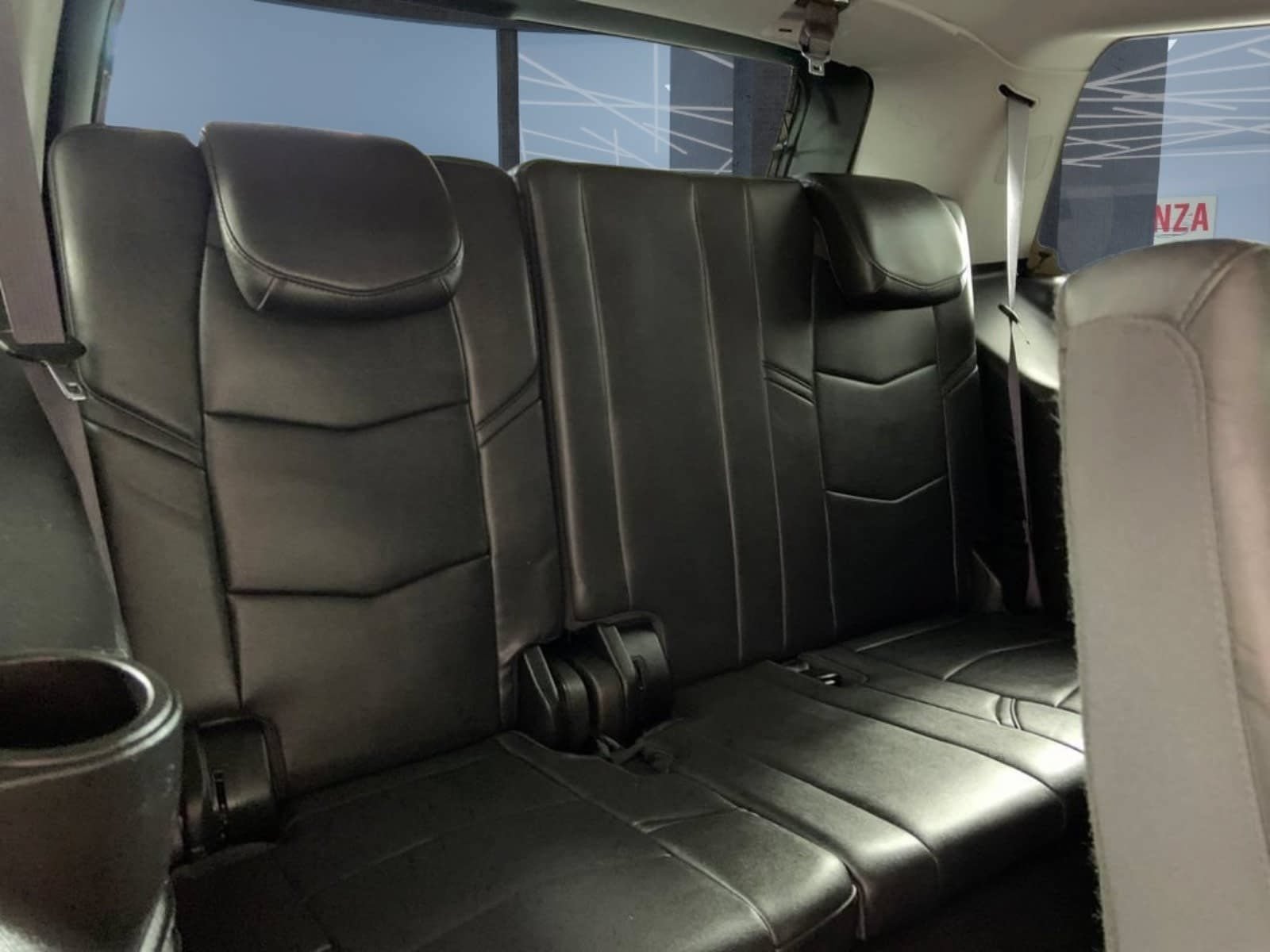 Used 2017 Cadillac Escalade Premium Luxury AWD/4WD image 15