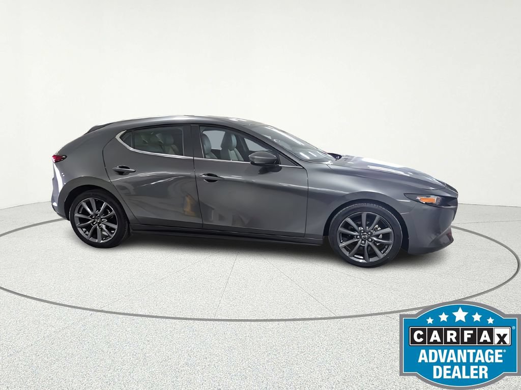 Used 2022 MAZDA MAZDA3 s FWD image 11