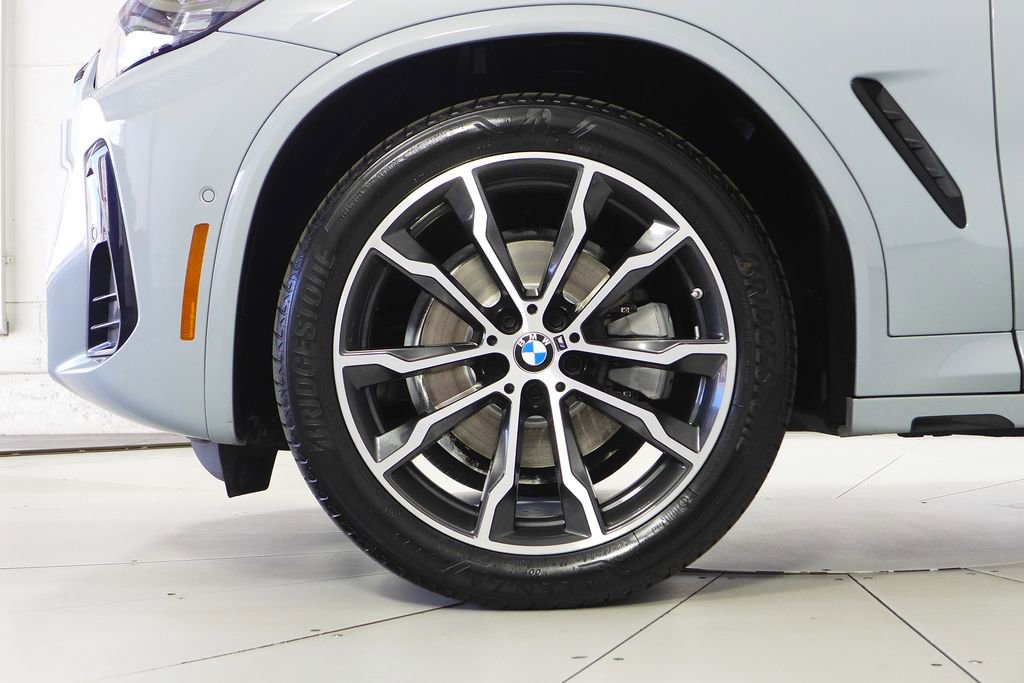 Used 2023 BMW X3 sDrive30i w/ M Sport Package RWD image 5