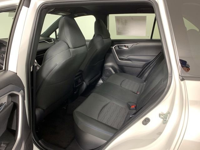 Used 2024 Toyota RAV4 SE AWD/4WD image 31