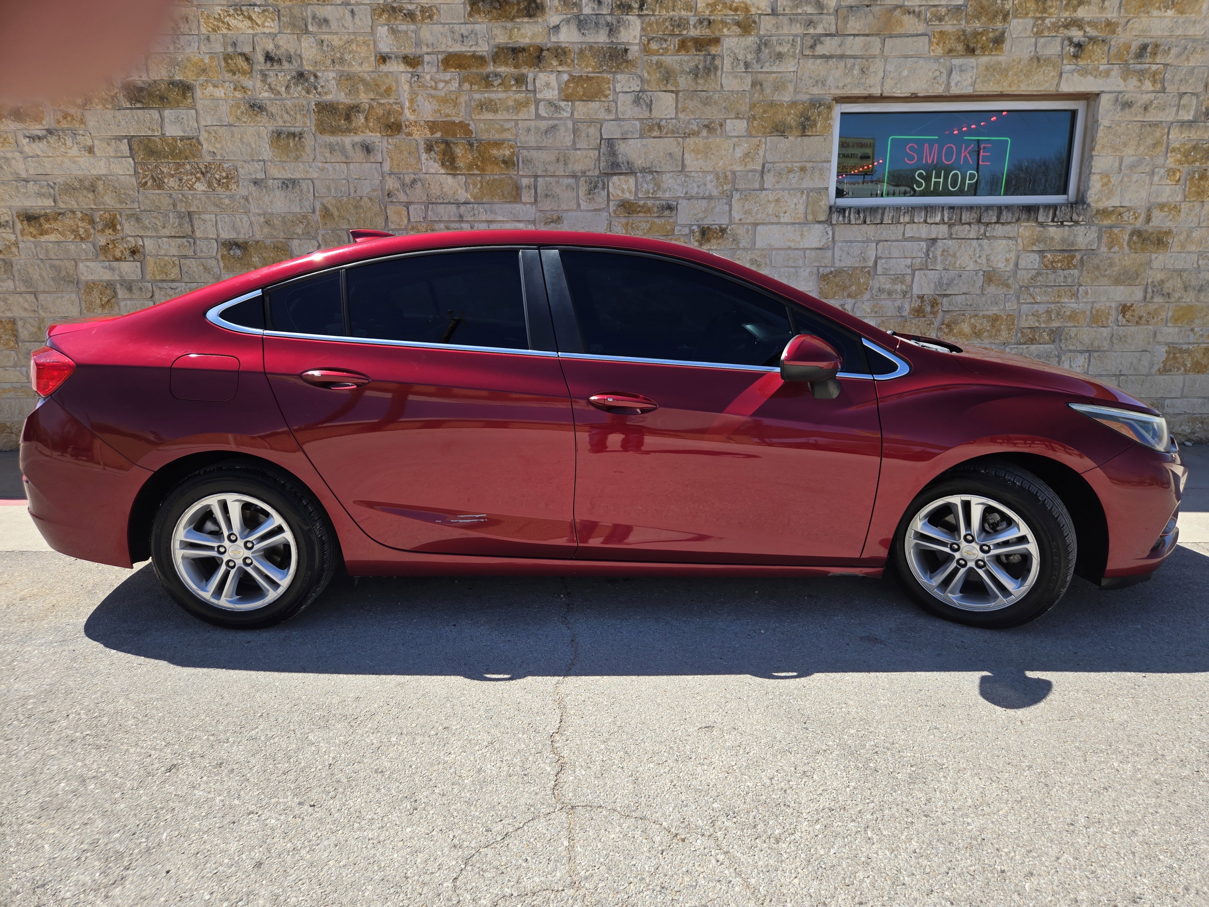 Used 2017 Chevrolet Cruze LT FWD image 16