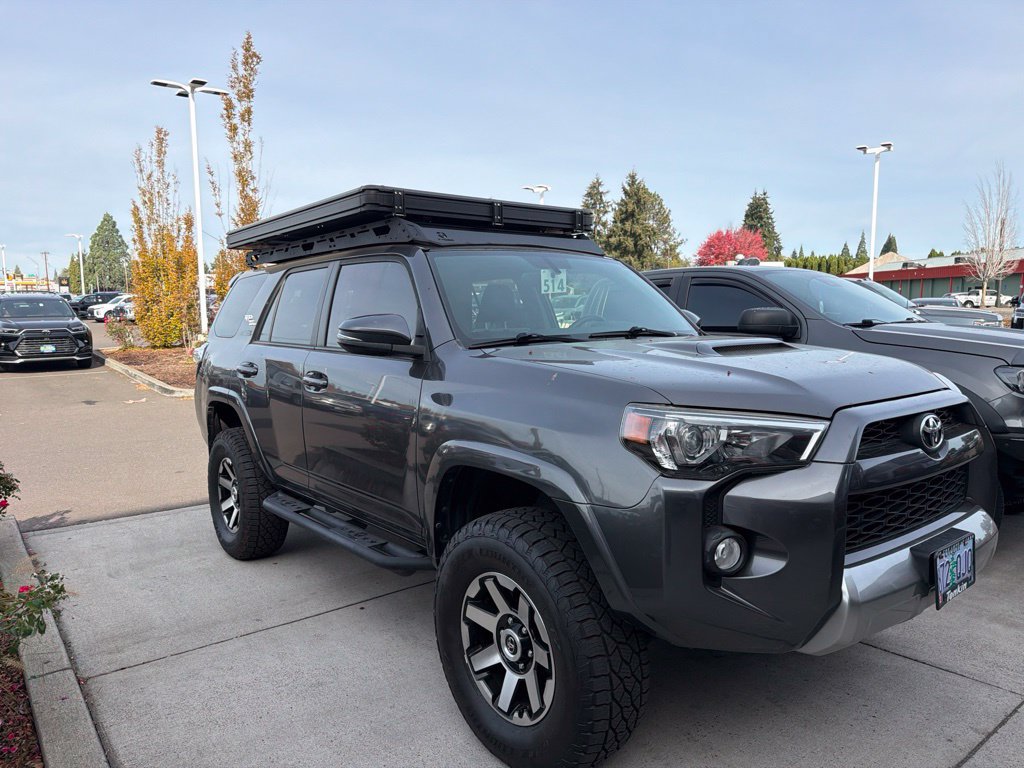 Used 2019 Toyota 4Runner TRD Off-Road Premium AWD/4WD image 3