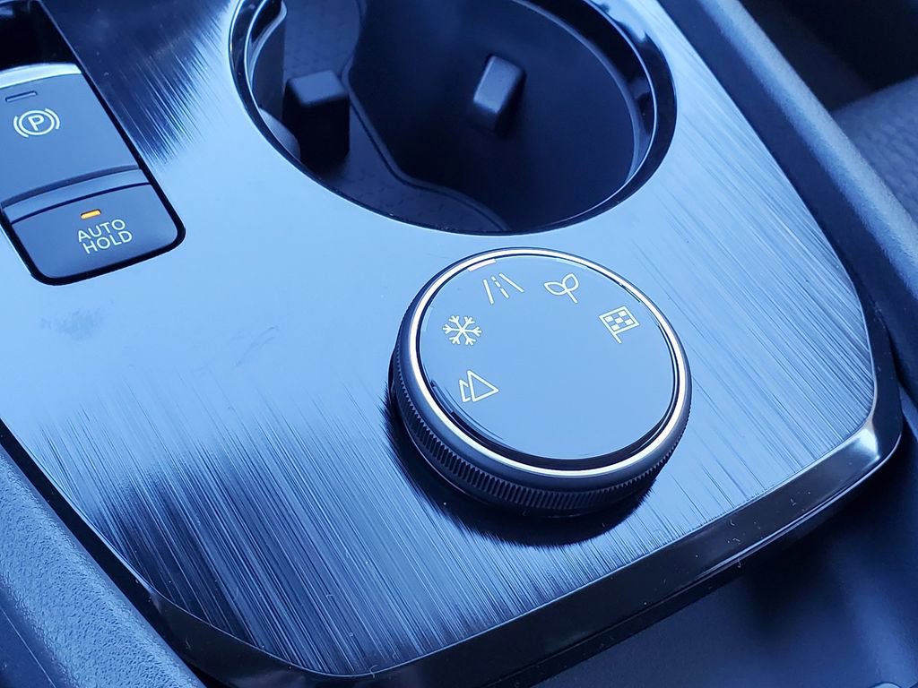 New 2026 Nissan Rogue SV image 30