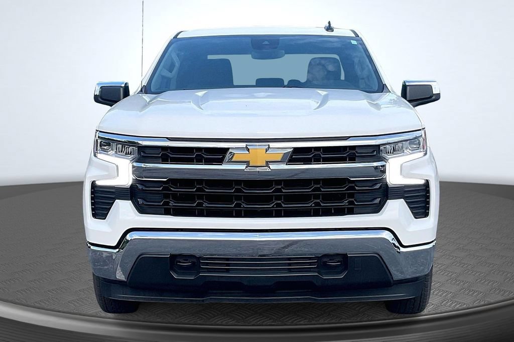 Used 2026 Chevrolet Silverado 1500 LT AWD/4WD image 2