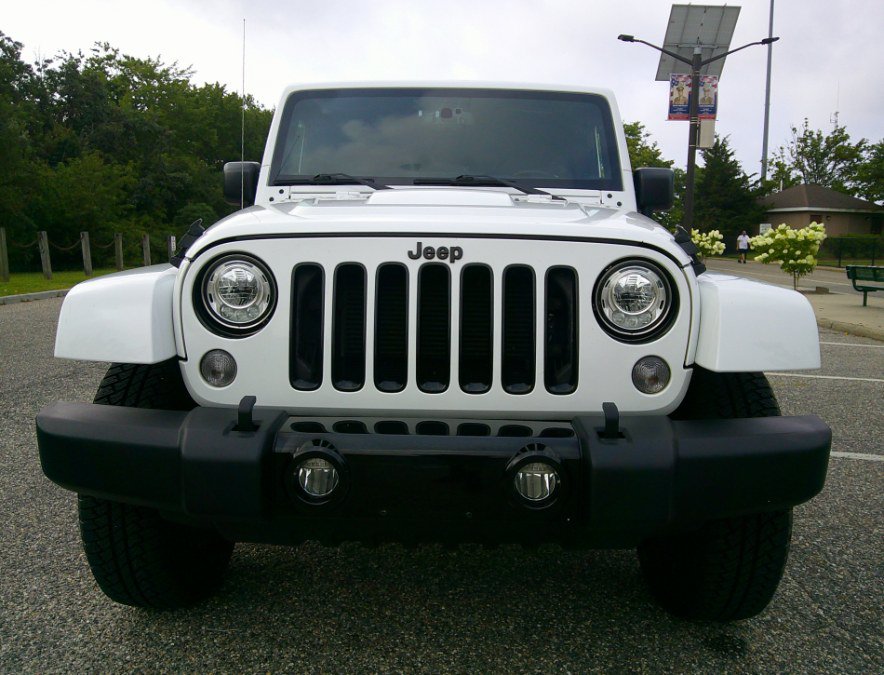 Used 2018 Jeep Wrangler Unlimited Sahara AWD/4WD image 11