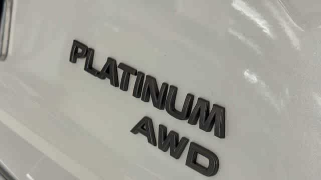 Used 2024 Nissan Rogue Platinum w/ Platinum Premium Package AWD/4WD image 10