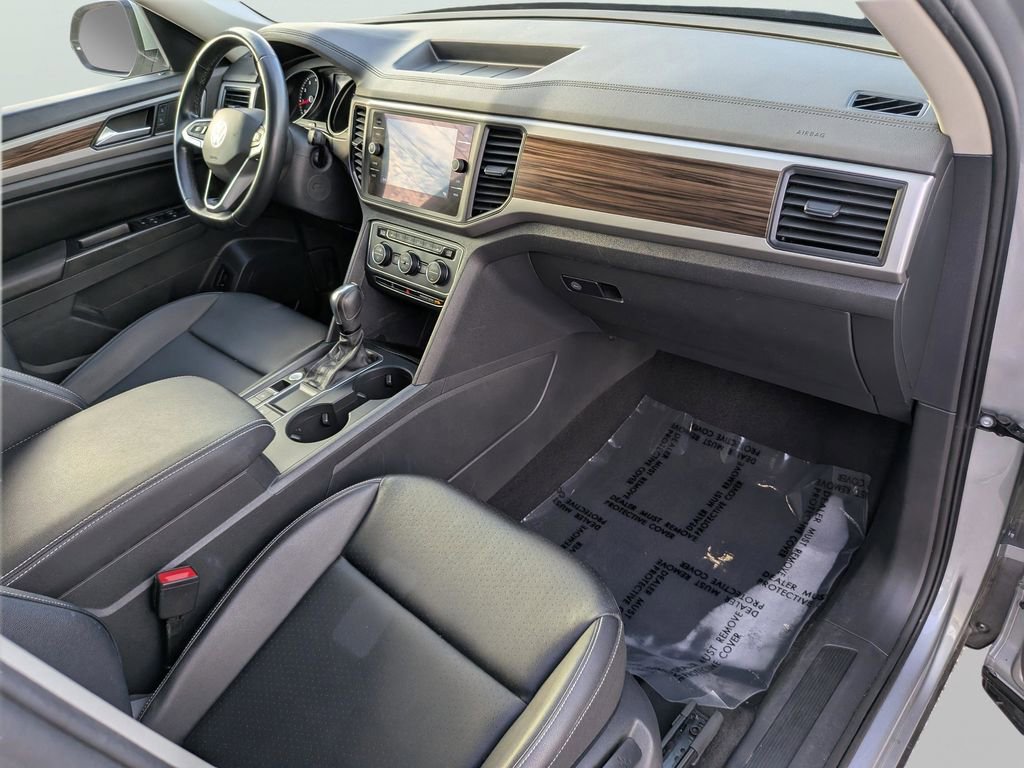 Certified 2021 Volkswagen Atlas SE w/ Towing Package FWD image 12