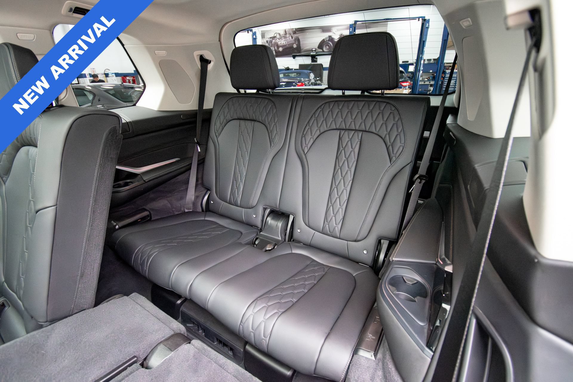 Used 2026 BMW X7 xDrive40i w/ Premium Package AWD/4WD image 19