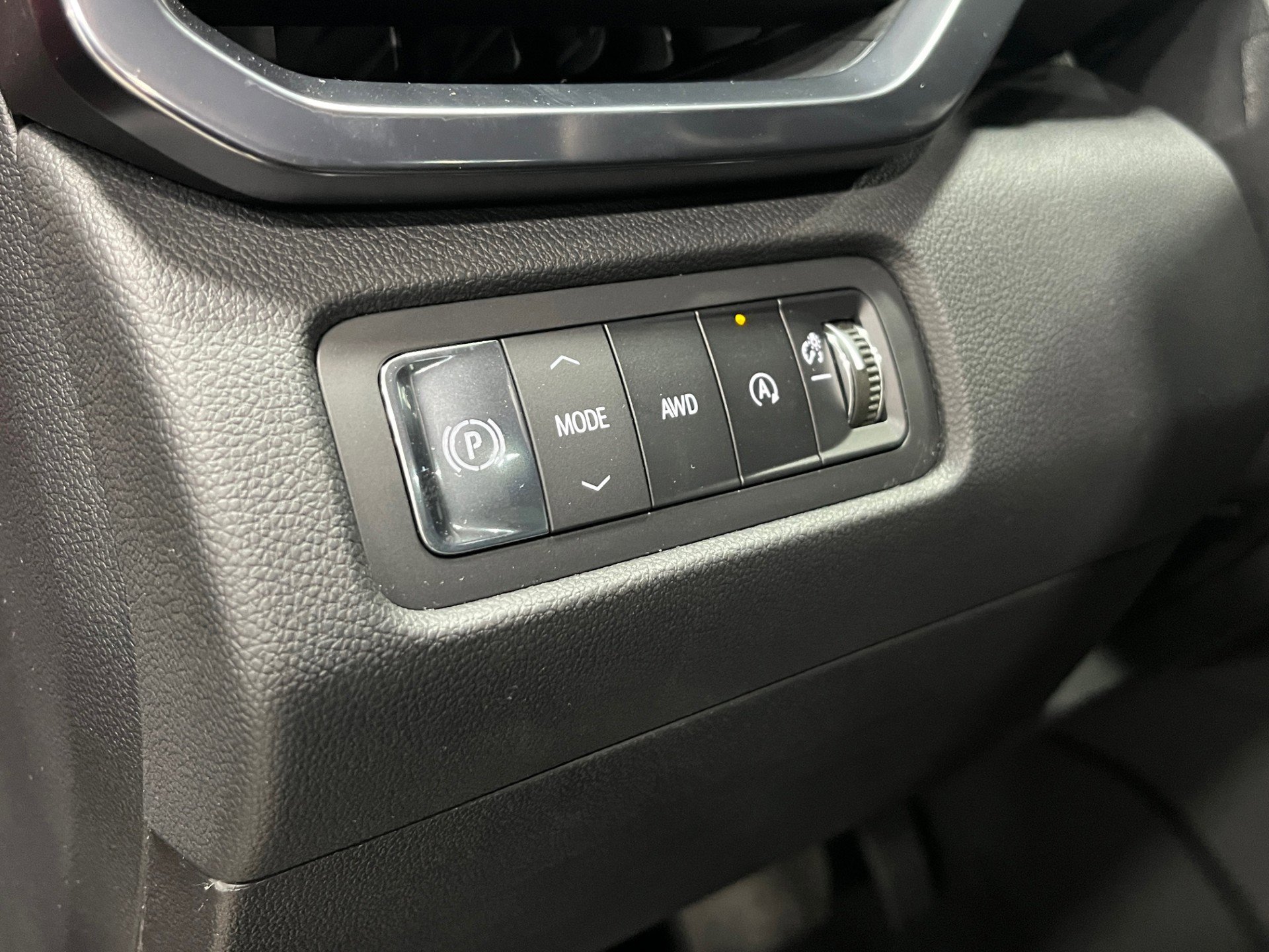 New 2026 GMC Acadia AT4 image 15