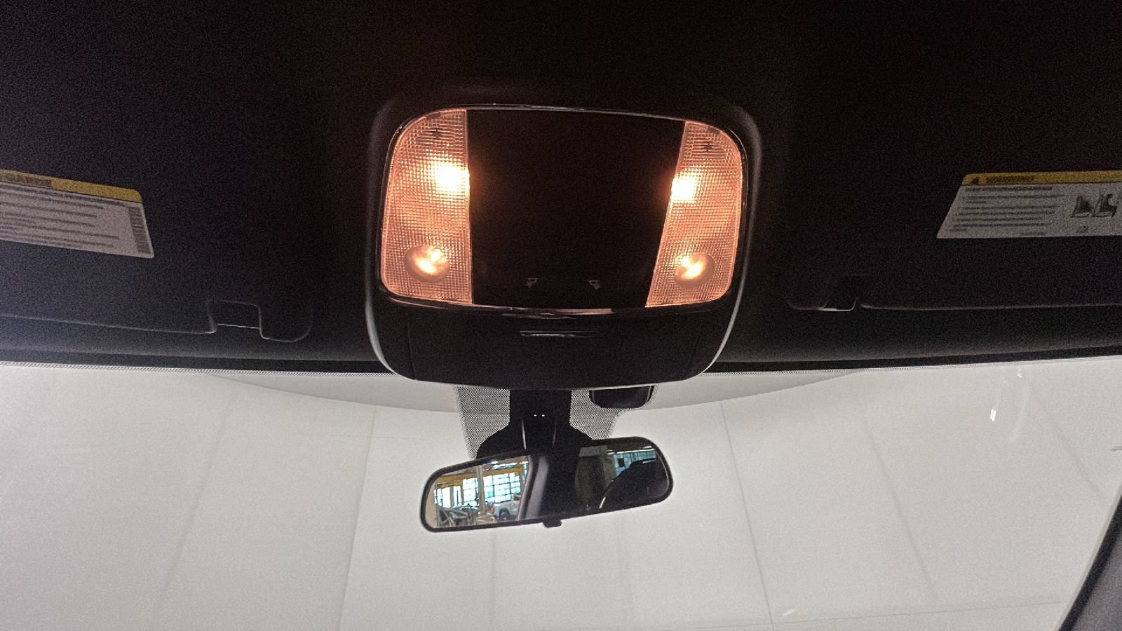Used 2019 Jeep Grand Cherokee Laredo AWD/4WD image 28