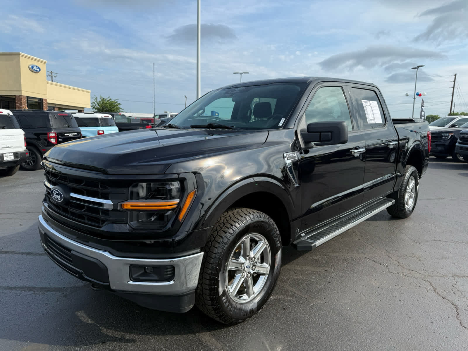 Used 2025 Ford F150 XLT w/ Equipment Group 301A Standard AWD/4WD image 24