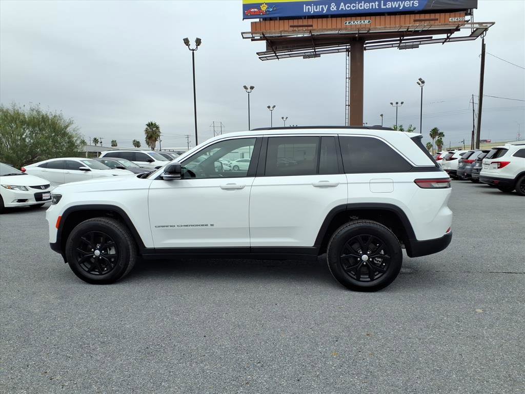 Used 2025 Jeep Grand Cherokee Limited image 5