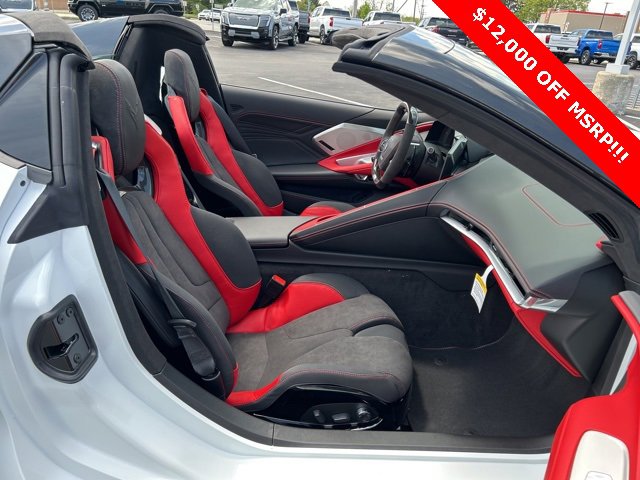 New 2025 Chevrolet Corvette E-Ray image 19