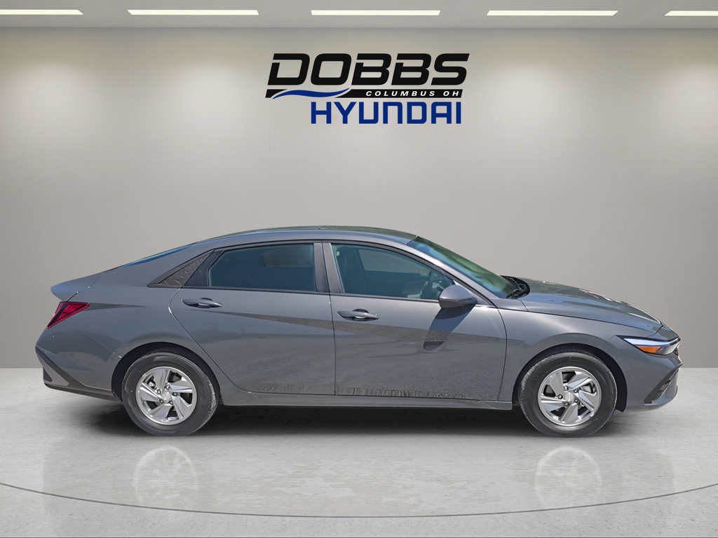 New 2026 Hyundai Elantra SE FWD image 6