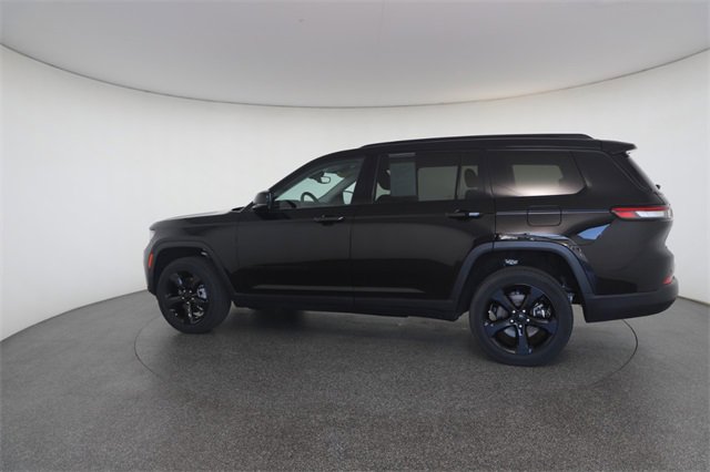 Used 2023 Jeep Grand Cherokee L Limited w/ Black Appearance Package image 9