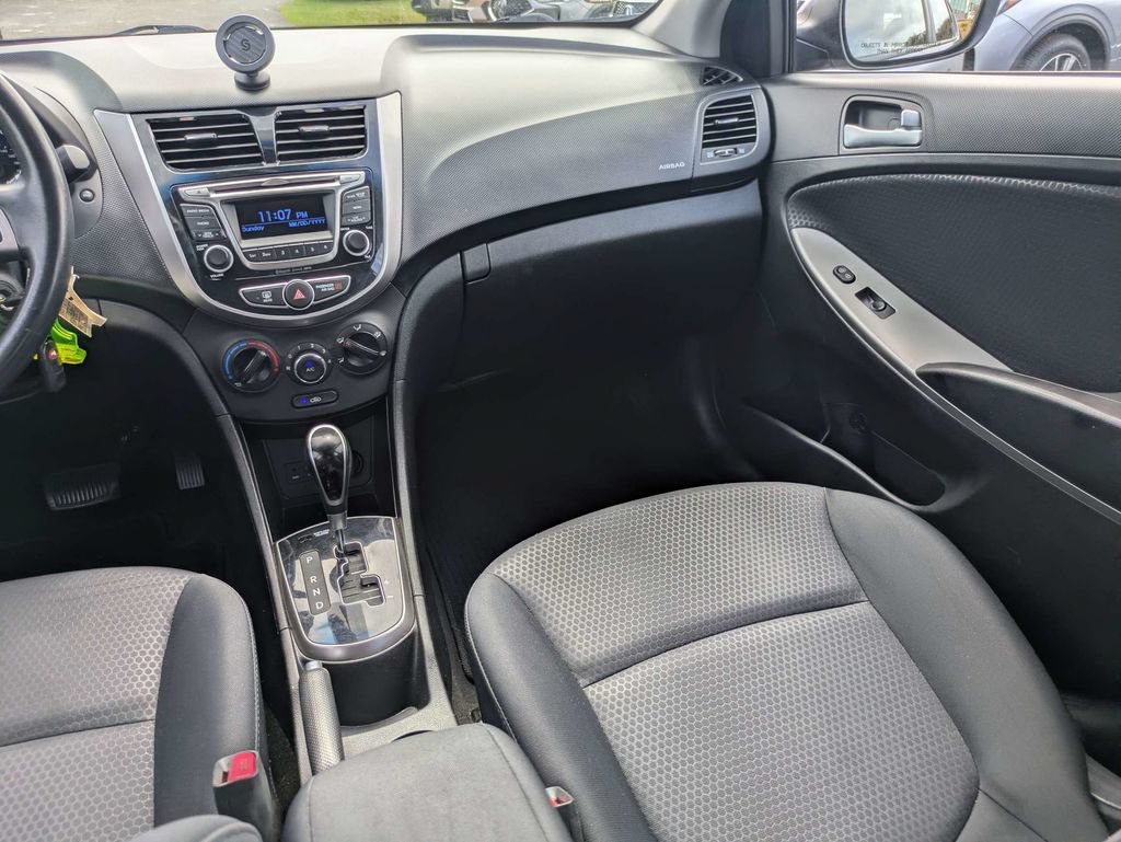 Used 2016 Hyundai Accent Sport FWD image 17