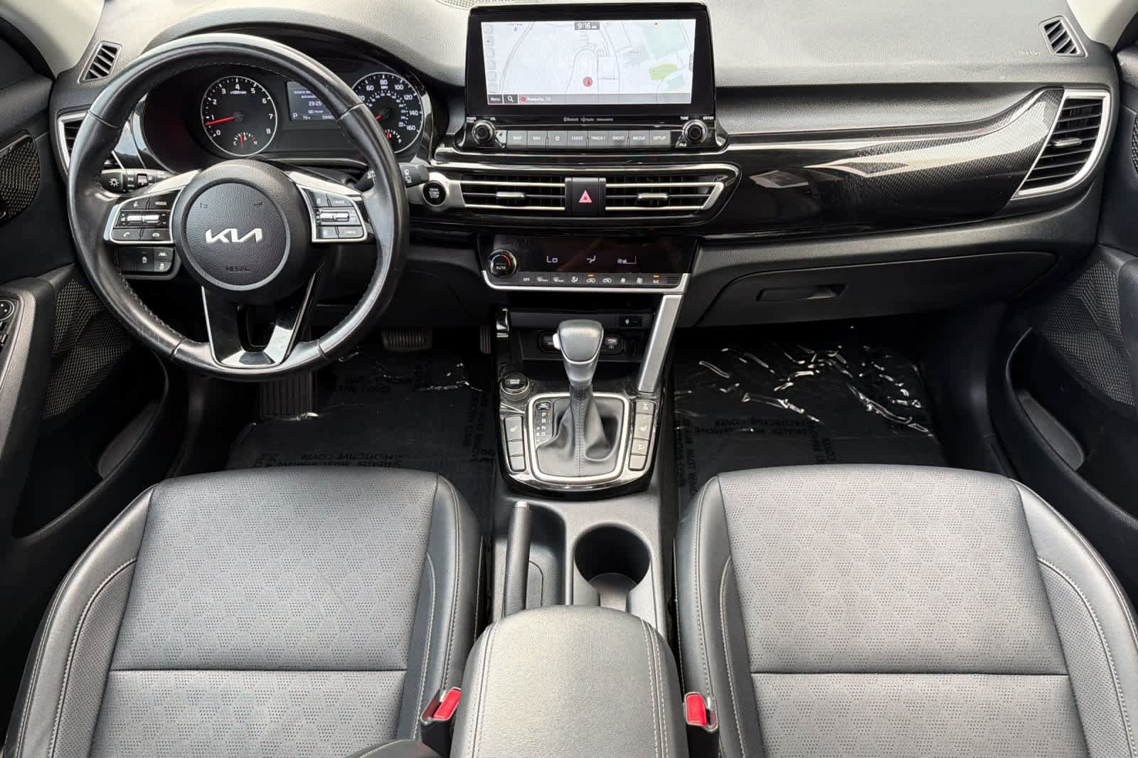 Used 2023 Kia Seltos EX AWD/4WD image 3