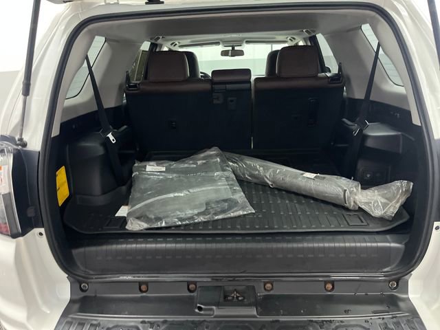 Used 2016 Toyota 4Runner Limited AWD/4WD image 26