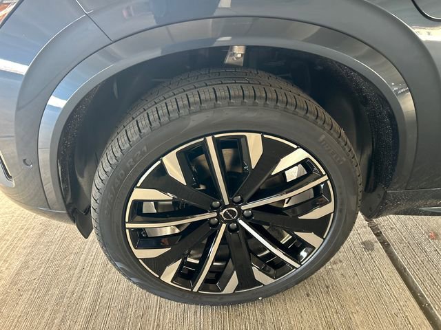 New 2026 Volvo XC90 T8 Ultra w/ Protection Package Premier image 8