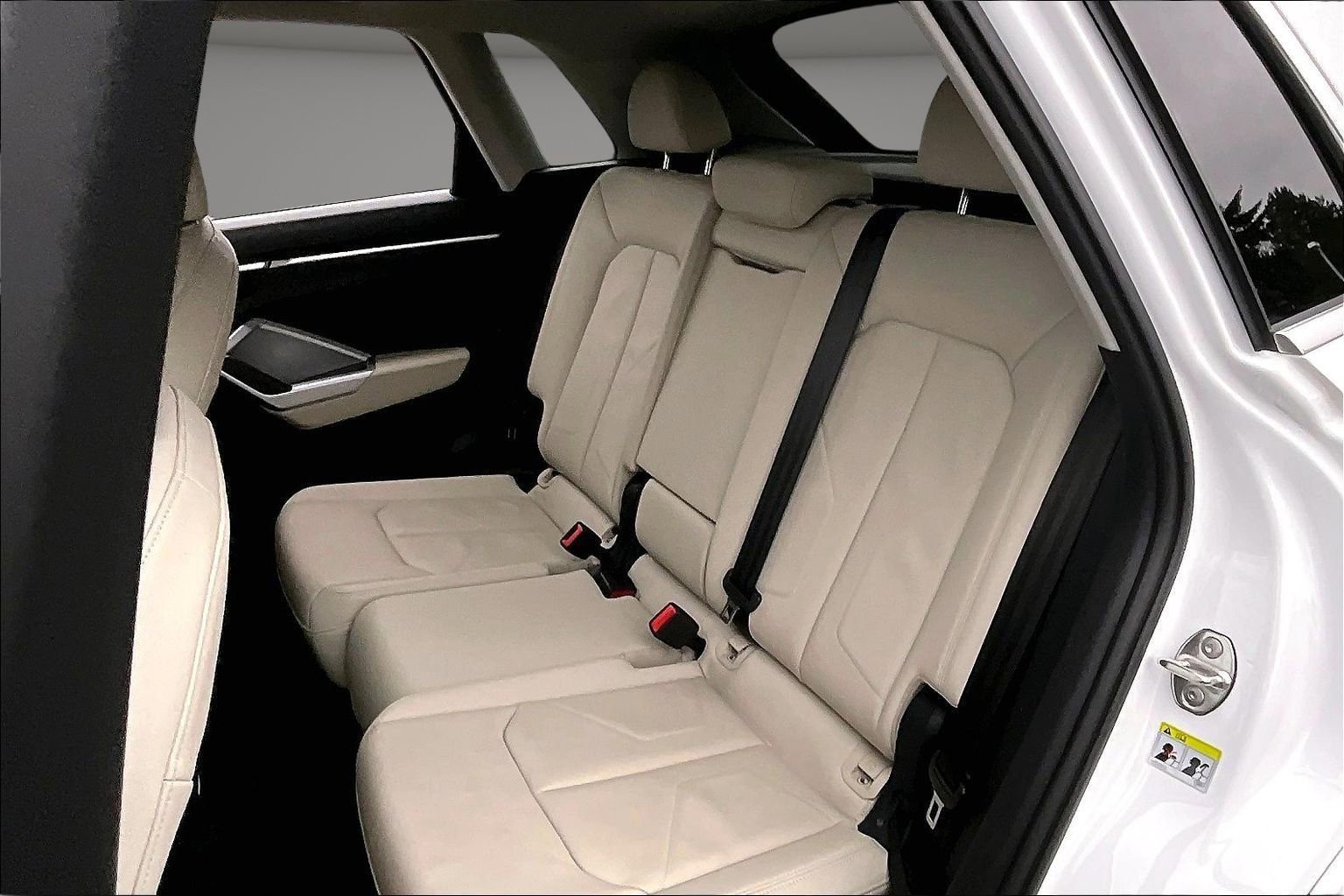 Used 2024 Audi Q3 2.0T Premium image 20