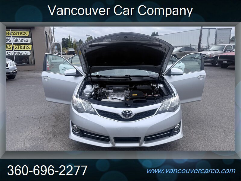 Used 2014 Toyota Camry SE FWD image 33
