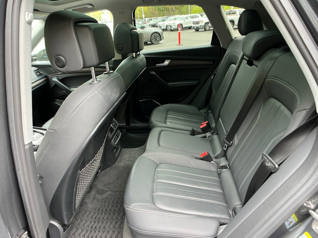 Used 2021 Audi Q5 e Premium Plus w/ Premium Plus Package AWD/4WD image 21