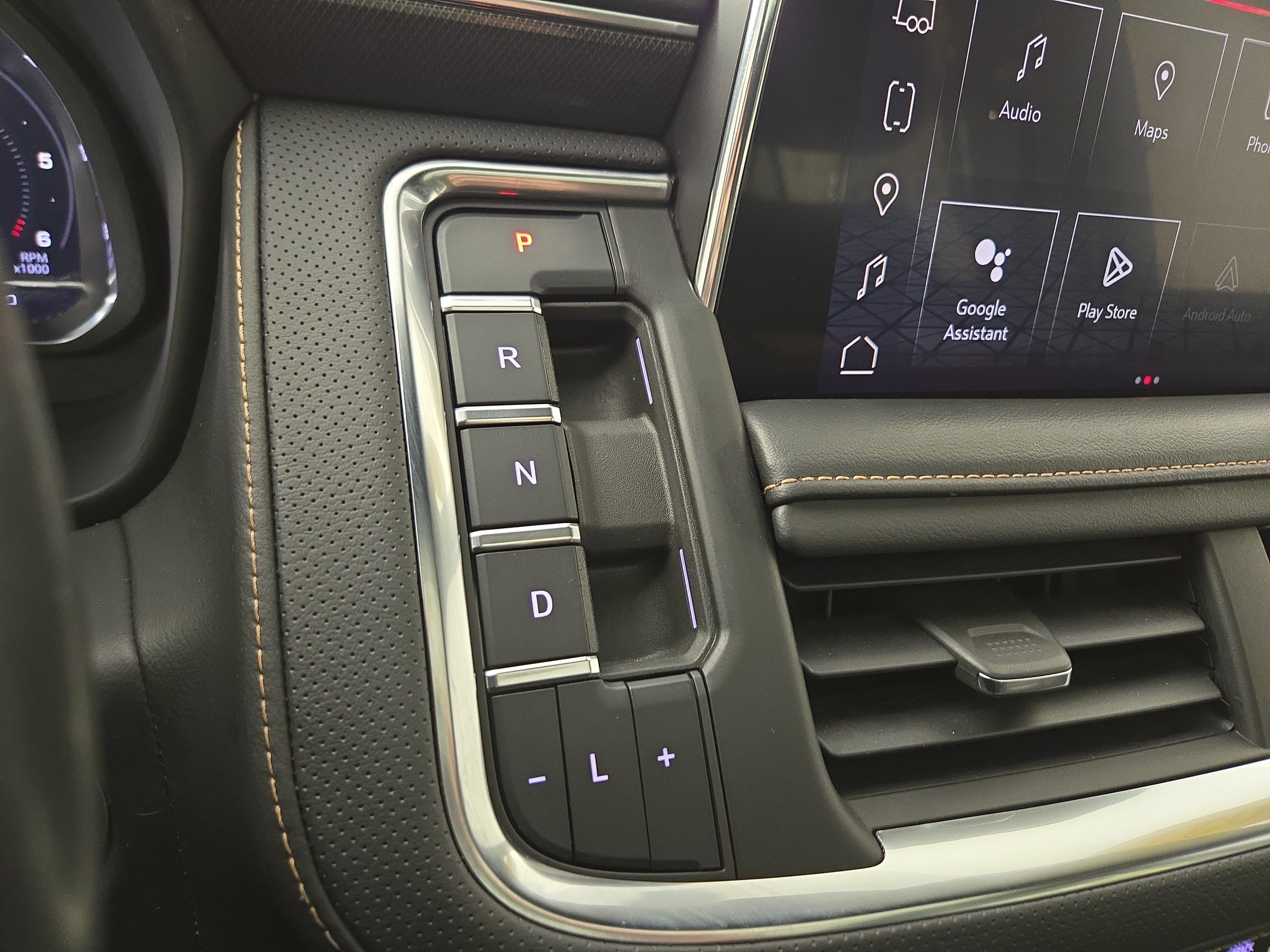 Certified 2022 GMC Yukon XL AT4 image 25