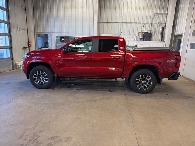Used 2023 Chevrolet Colorado Z71 w/ Z71 Convenience Package 2 image 9