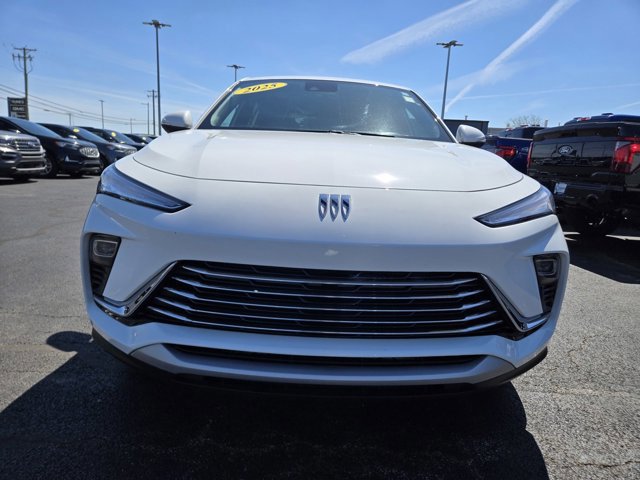 Used 2025 Buick Envista Preferred image 38