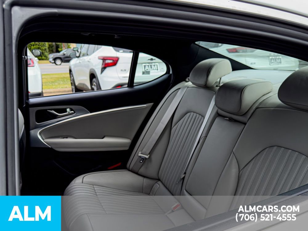 Used 2023 Genesis G70 3.3T AWD/4WD image 16