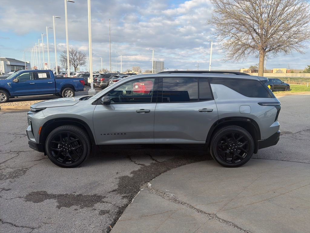 Certified 2025 Chevrolet Traverse RS w/ LPO, Illumination Package image 4