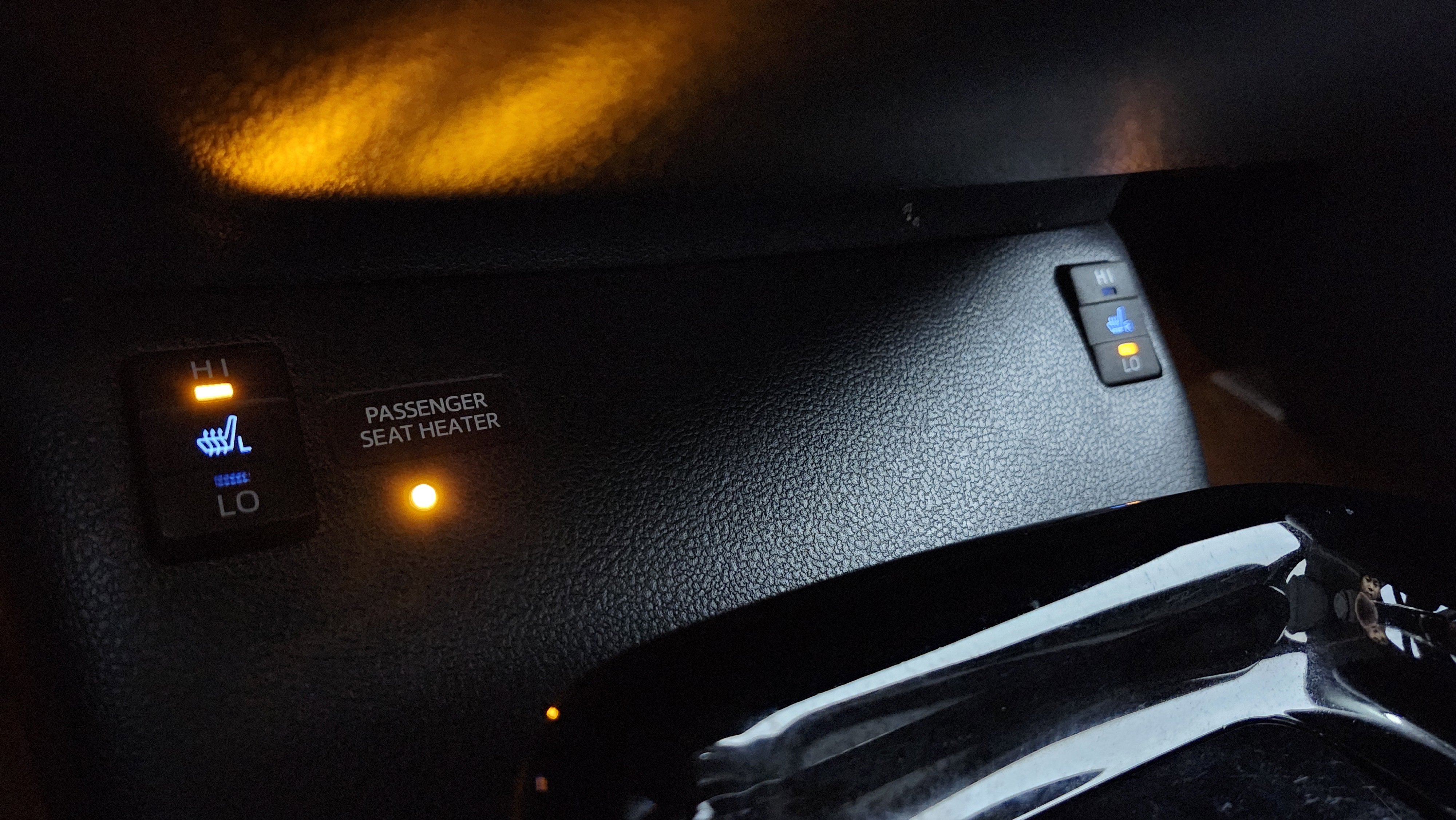 Used 2017 Toyota Prius Four image 11