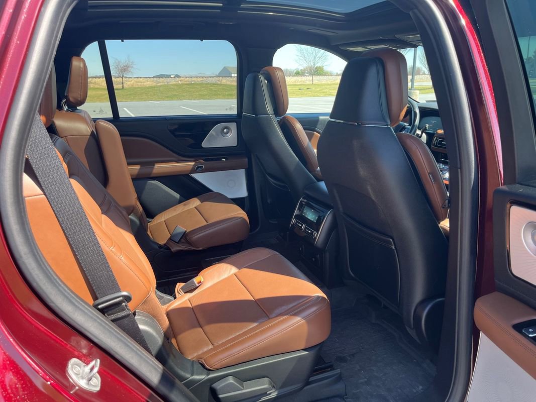 Used 2021 Lincoln Aviator Grand Touring w/ Equipment Group 301A image 24