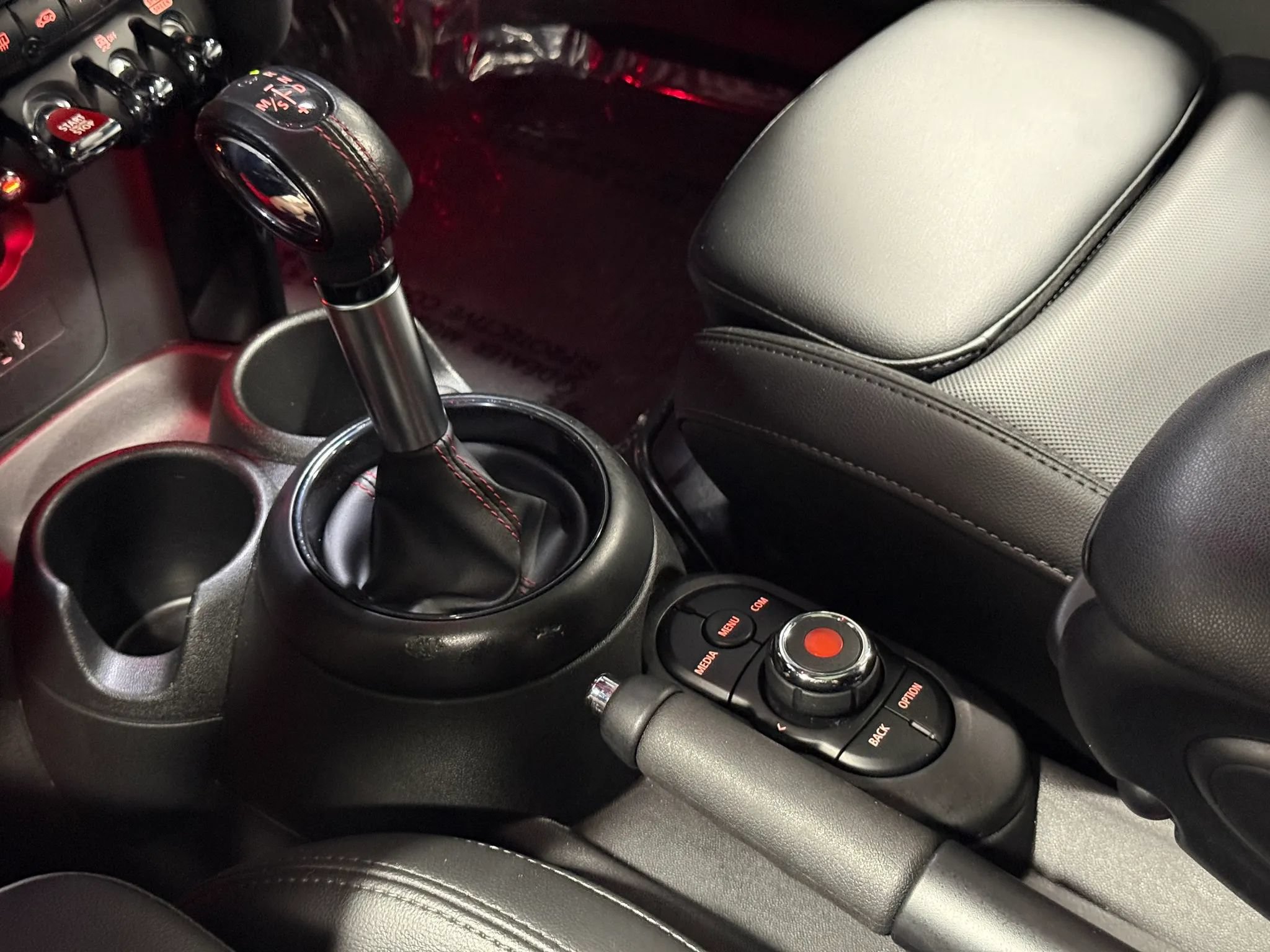 Used 2019 MINI Cooper S w/ Signature Upholstery Package FWD image 36