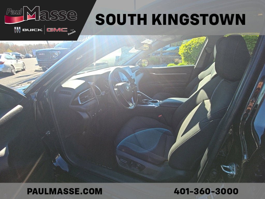 Used 2021 Toyota Camry LE FWD image 13