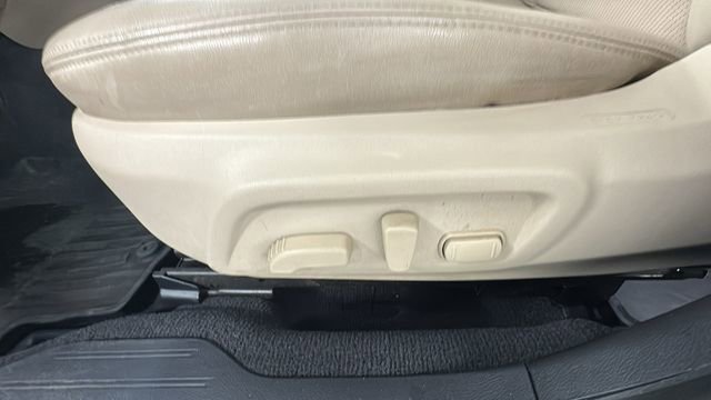 Used 2019 Subaru Outback 2.5i Limited w/ Popular Package #2 image 11